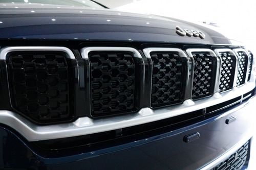 Imagem 6 de 15 de Jeep Commander Overland T270 Flex