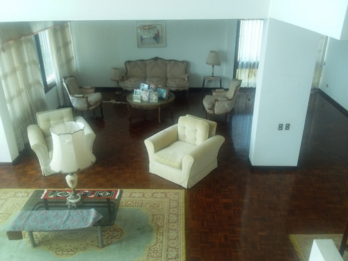 Imagen 9 de 13 de La Lagunita Se Vende Casa De 8 Habitaciones Para Remodelar Con 3.200 Terreno