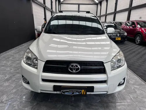 Toyota RAV4 2.4 Life 4x2