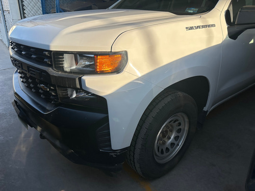 Chevrolet Silverado 4.3 WT DOBLE CAB 4x4
