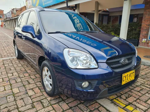 Kia Carens Rondo 2.0cc AT AA 4X2
