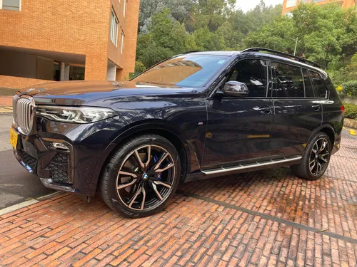 BMW X7 3.0 Xdrive 40i Pure Excelence