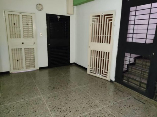 Imagen 3 de 30 de Apartamentos En Venta Zona Centro Barquisimeto 22-13818 +m