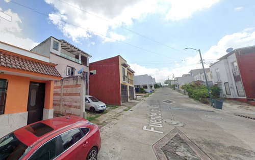 Casa En Venta De Remate Bancario- Las Fuentes, 91098 Fraccionamiento Las Fuentes, Ver. -jcbb2