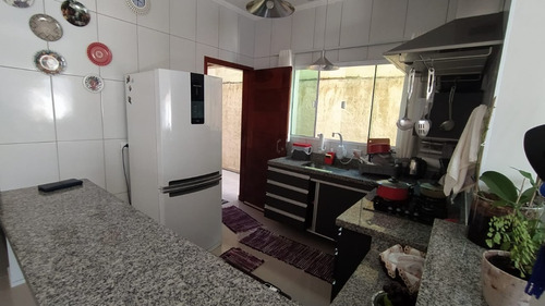Imagem 7 de 28 de Casa No Jardim Regina, Em Itanhaém, Com Churrasqueira, Espaço Para Piscina, Despensa, Jardim , Aceita Financiamento Bancário
