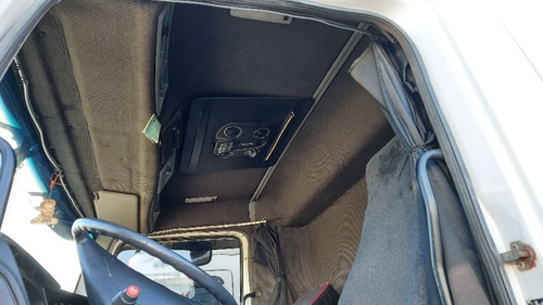 Mercedes Atego 2425 Com Bau De 11 Metros E Meio