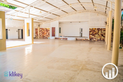 Imagem 12 de 13 de Casa Comercial Para Alugar Ou Vender Com 1 Quartos, 738m² - Conceição Ii - 52002