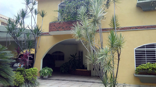 Casa En Andres Bello De Maracay