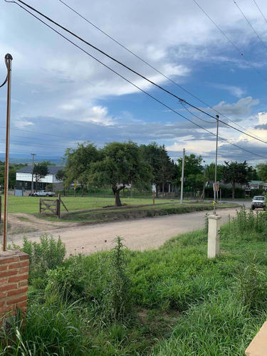 Magnifica Esquina Comercial A La Venta!! Con 2 Casas +galpón
