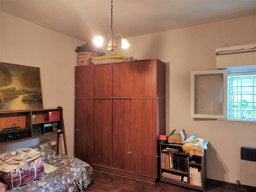 Imagen 16 de 25 de Dos Casas Multifamiliar La Tablada Bolivar Al 4500
