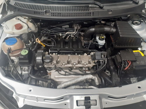 Volkswagen Voyage 2016 1.6 Msi Trendline Total Flex 4p