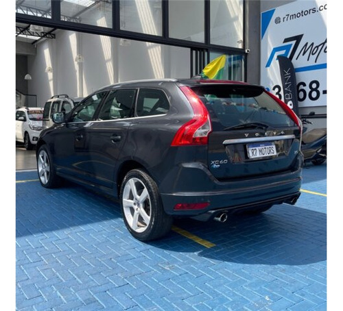 Volvo XC60 2.0 T5 RD TURBO GASOLINA 4P AUTOMÁTICO