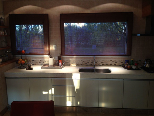 Casa 5 Ambientes, 2 Baños Y Pileta