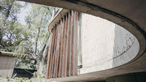 Casa Circular 360º En Venta En Villa Gobernador Udaondo, Ituzaingó, G.b.a. Zona Oeste