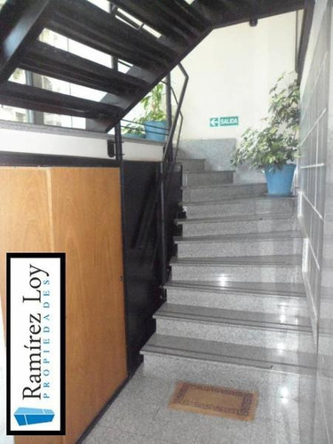 Imagen 11 de 16 de Local U Oficinas Dos Plantas Pleno Centro Con Cochera