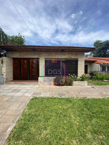 Casa Para Dos Familias En Banfield