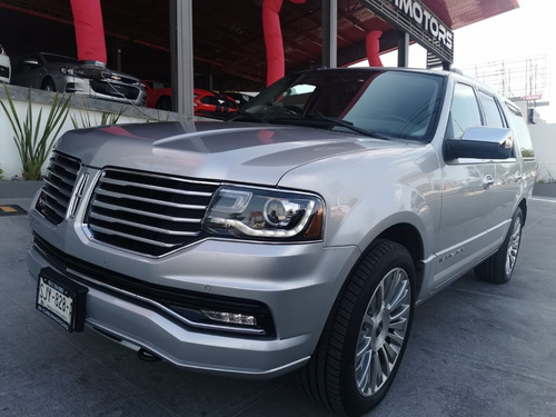 Imagen 1 de 12 de Lincoln Navigator Reserve Color Plata