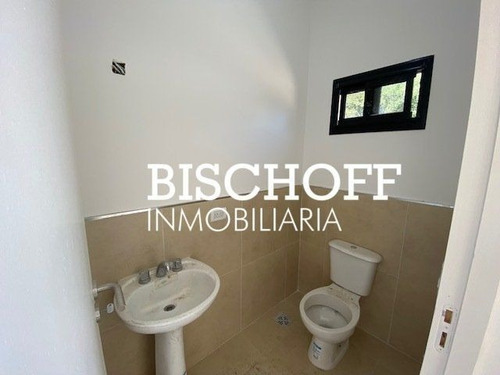 Imagen 9 de 21 de Local A Estrenar, Con Amplio Patio Propio, Sobre Avenida 3. Villa Gesell