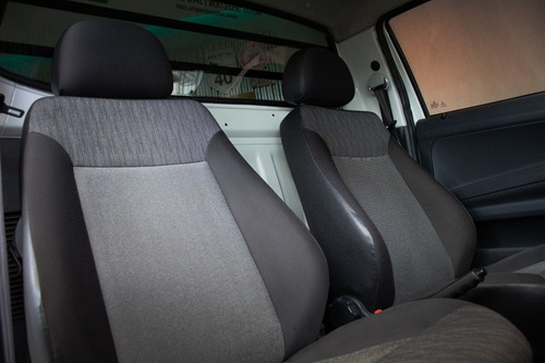 Imagen 10 de 13 de Volkwsagen Vw Saveiro Safety Cabina Simple Nafta 2014 Blanco