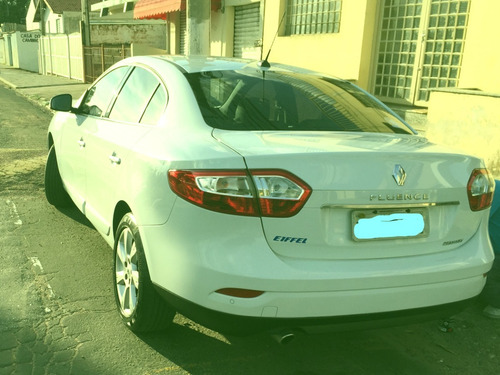 Imagem 3 de 13 de Renault Fluence