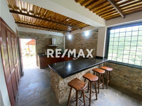 En Venta Finca Productiva, Con Casa, Galpones Y Cultivo De Café