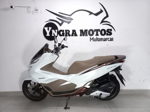 Imagem 2 de 10 de Honda Pcx 150 Dlx Abs 2021