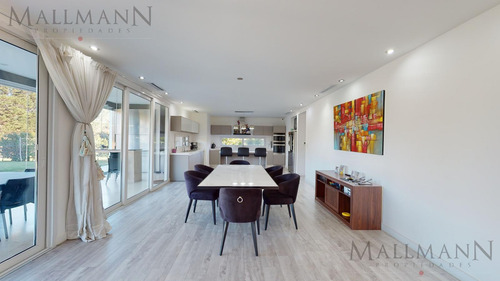 Venta Casa 8 Amb En Pilar Golf Club Barrio Pevero