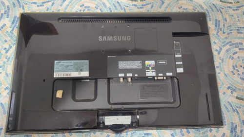 Monitor Samsung 24 T24a550 - Calidad Y Rendimiento Superior Negro (Usado)