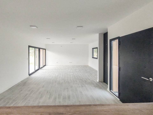 Imagen 10 de 30 de Moderna Casa De 4 Ambientes A Estrenar En Venta En San Ramiro, Pilar Del Este