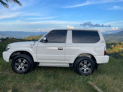 Imagen 2 de 19 de Toyota Prado 2005 2.7 Sumo