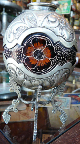 Imagen 4 de 6 de Mate Galleta Antiguo Cincelado Con Talla 7o 1740