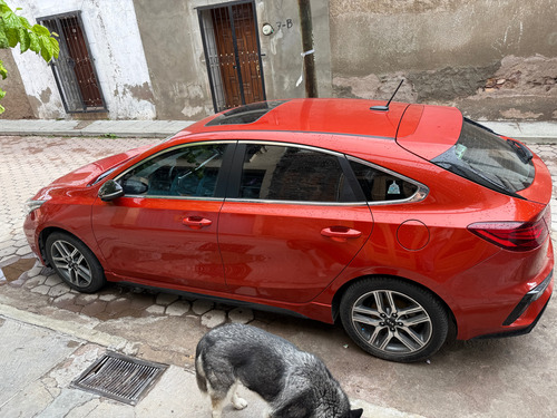 Kia Forte 1.6 Hb Gt At Doble Embrague
