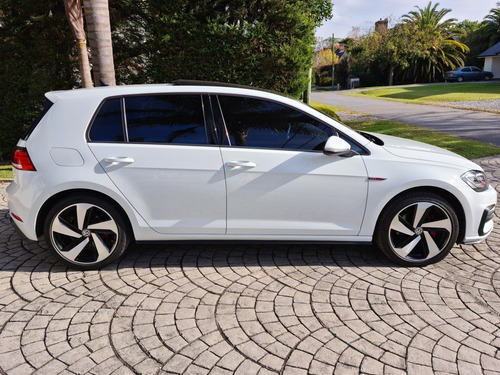 Volkswagen Golf 2018 2.0 Gti Tsi App Connect