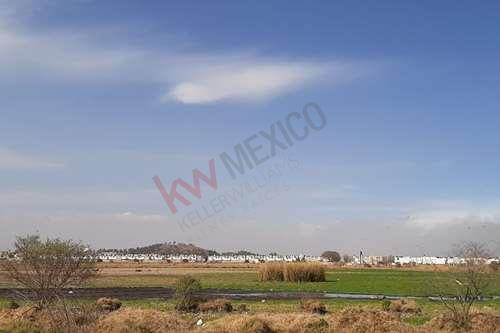 Venta De Terreno Siete Mil Metros Cuadrados Con Uso De Suelo Mixto Ideal Para Desarrolladores E I...