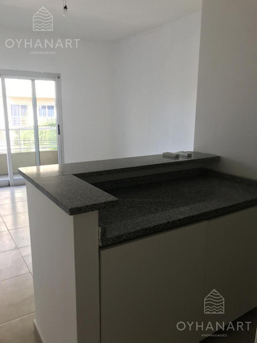 Departamento Dos Ambientes - Escobar, Bernardo De Irigoyen 244