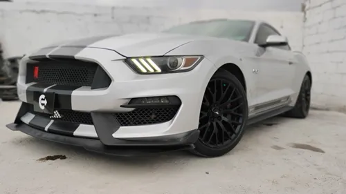 Ford Mustang 5.0l V8 Mt
