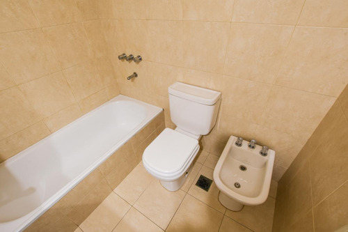 Imagen 14 de 29 de Departamento De 3 Dormitorios En Venta Con Quincho Pileta Y Cochera Centro