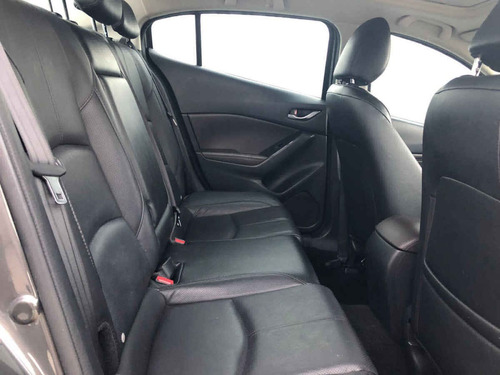 Imagen 10 de 15 de Mazda Mazda 3 2018 4p Sedán S Grand Touring L4/2.5 Aut