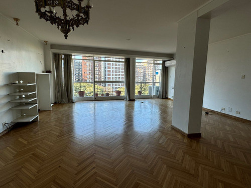 Departamento De Cuatro Ambientes En Venta En Belgrano C