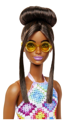 Boneca Barbie Fashionistas #210 com cabelo castanho em um laço, L