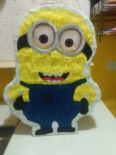 Piñata Minions. Grande 0.70 Altura.