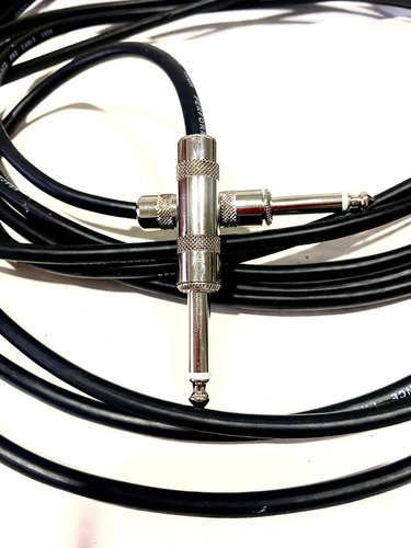 Cable Para Guitarra De Plug A Plug Mono 6.3 De 30 Metros