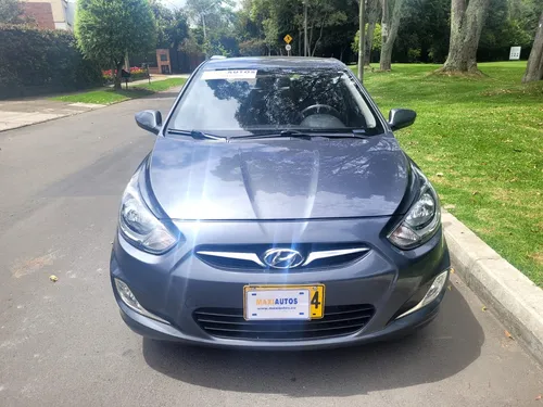 Hyundai Accent 1.6 Gl At 2012