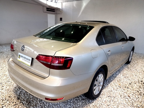 Imagen 5 de 11 de Volkswagen Vento Advance Summer Pack Full 2.0 N Mt | 2016