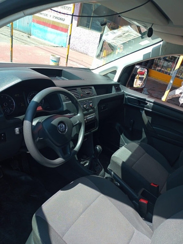 Imagen 4 de 12 de Volkswagen Caddy 2020 1.6 Maxi Mt
