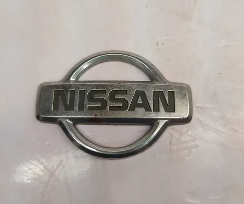 Emblema Nissan Usado Original (Usado)