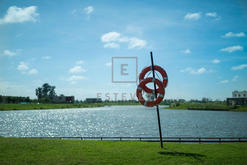 Oportunidad: Lote A La Laguna En Venta, Barrio San Matias, Escobar, G.b.a. Zona Norte