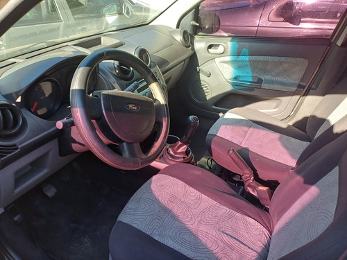 Ford Fiesta Max 1.6 Ambiente