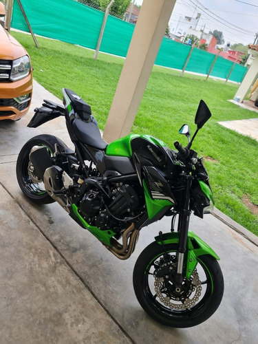 Naked Kawasaki Modelo Z900 2022