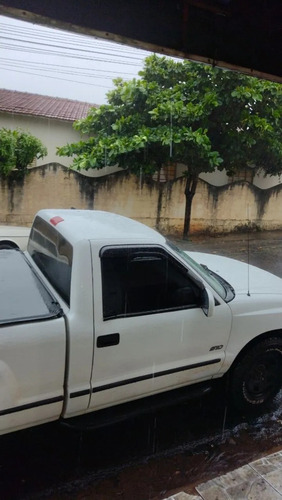 Chevrolet S10 2.8 Cab. Simples 4x4 2p